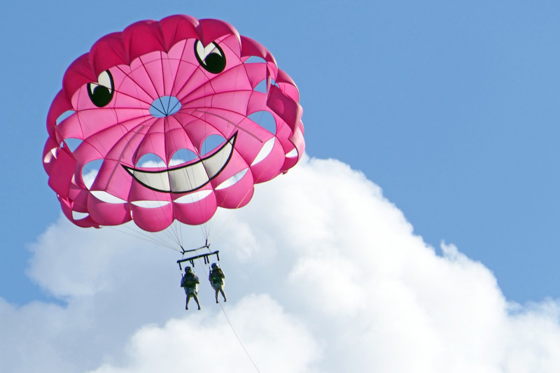 Flying Kiwi Parasailing credit bennettandslater.co.nz