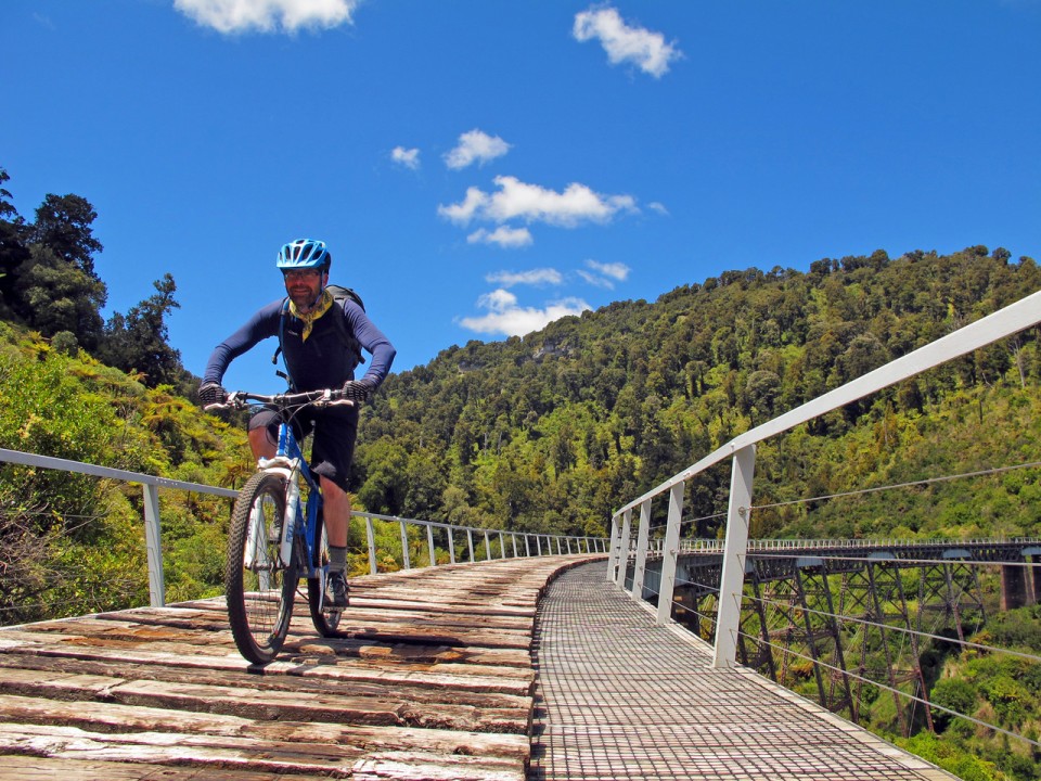 Mountains to Sea Old Coach Road Hapuawhenua Viaduct credit bennettandslater v2.co.nz