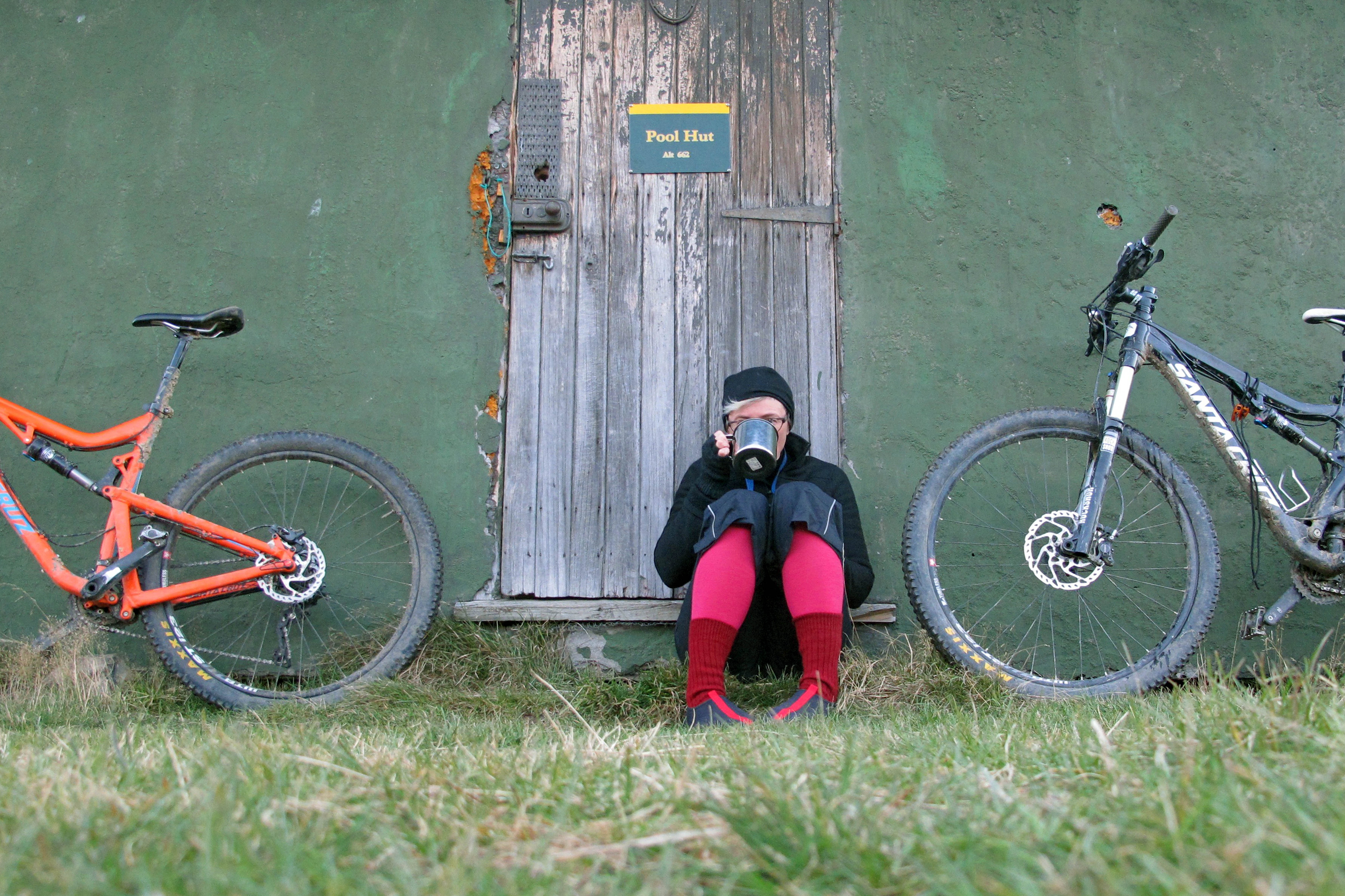 St James Cycle Trail Pool Hut credit bennettandslater.co.nz