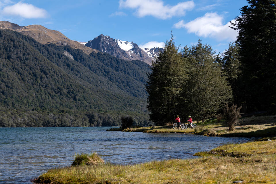 Around the Mountains   Mavora Lakes Biking   Southland, New Zealand (credit Chris McLennan) (2)